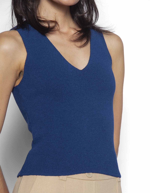 Blusa tricot cavado gola v Azul escuro
