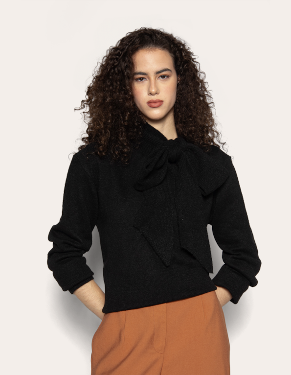 Blusa tricot felpudo gola cachecol Preto