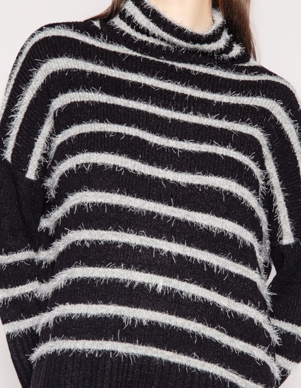 Blusa tricot felpudo listrada Preto/cinza