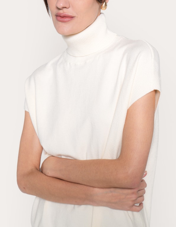 Blusa tricot gola alta oversized