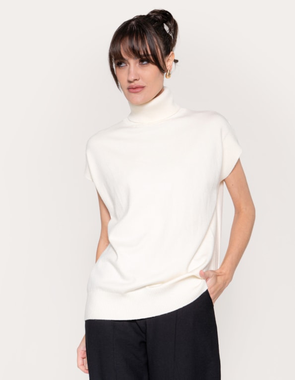 Blusa tricot gola alta oversized