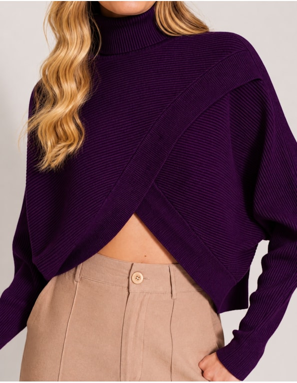 Blusa tricot gola alta transpassada