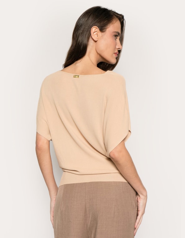 Blusa tricot gola degagê