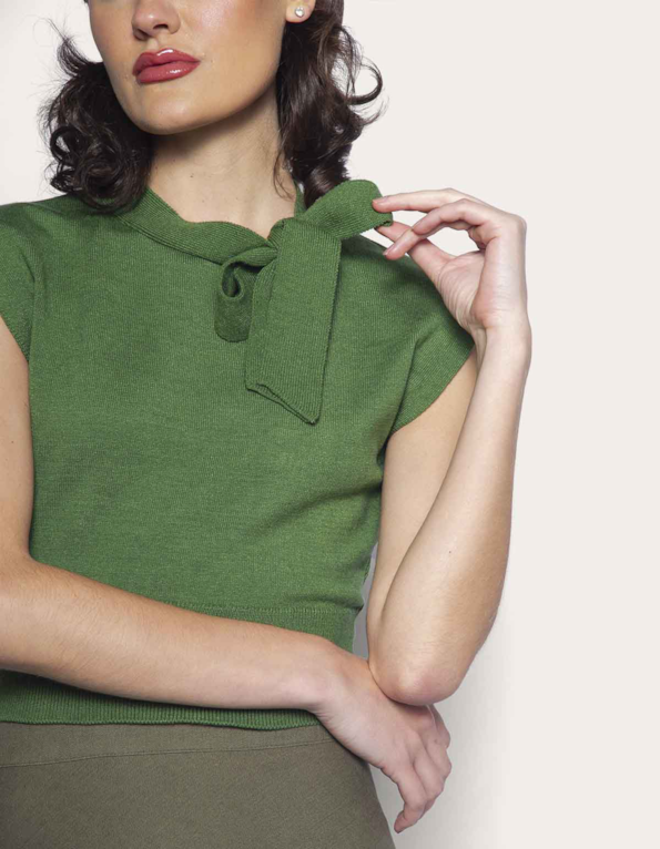 Blusa tricot gola laço  Oliva