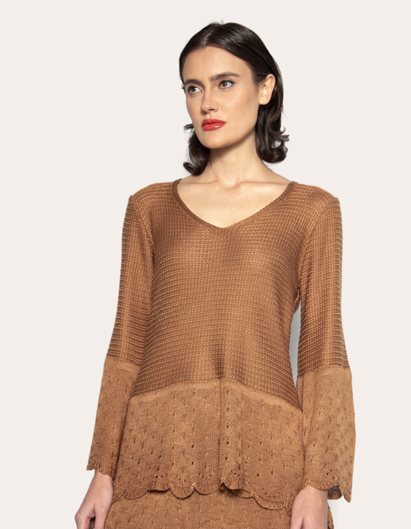 Blusa tricot manga longa sino Marrom