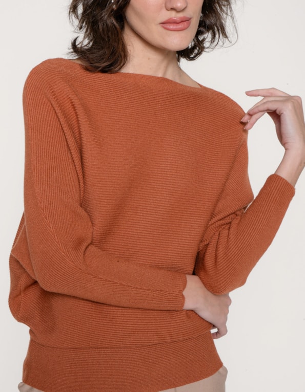 Blusa tricot manga morcego Marrom