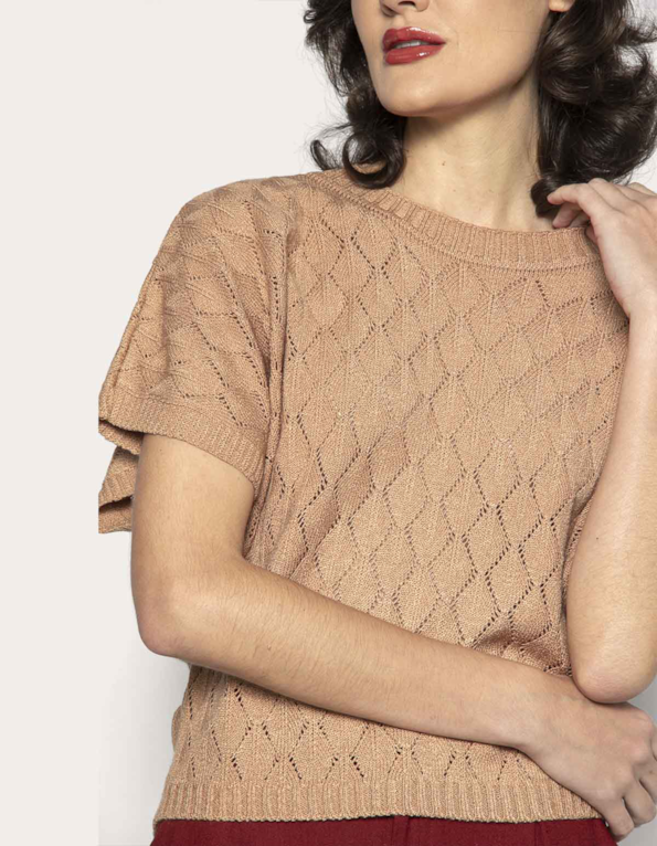Blusa tricot morcego rendada