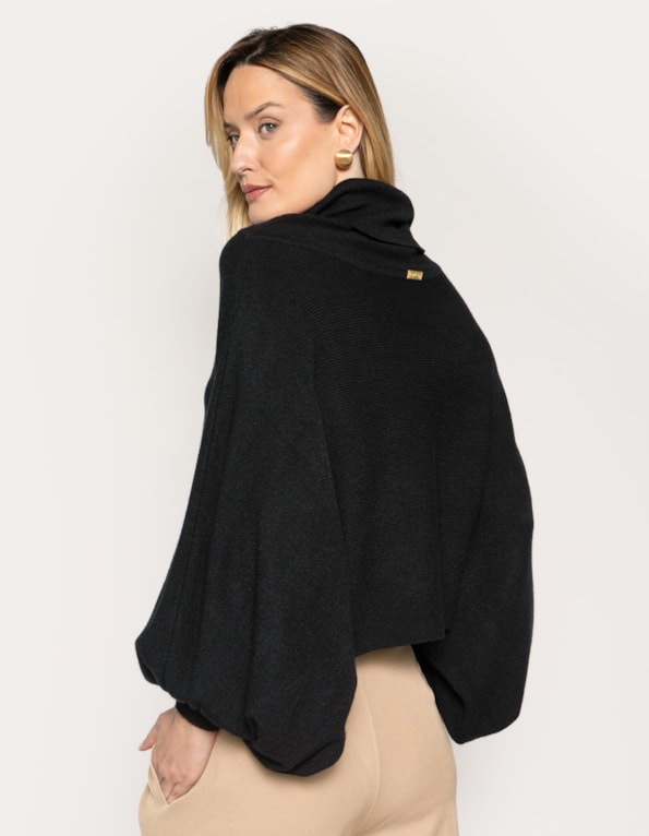 Blusa tricot oversized gola boba