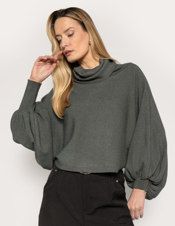 Blusa tricot oversized gola boba