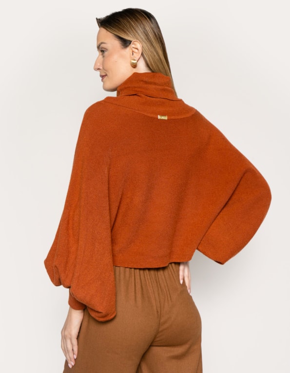 Blusa tricot oversized gola boba