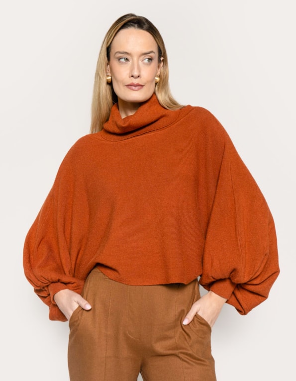 Blusa tricot oversized gola boba