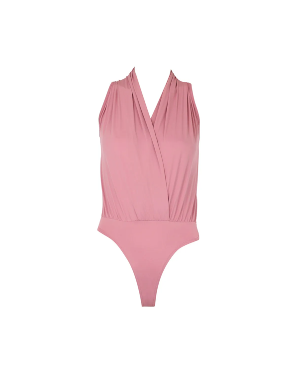 Body transpassado cavado liso