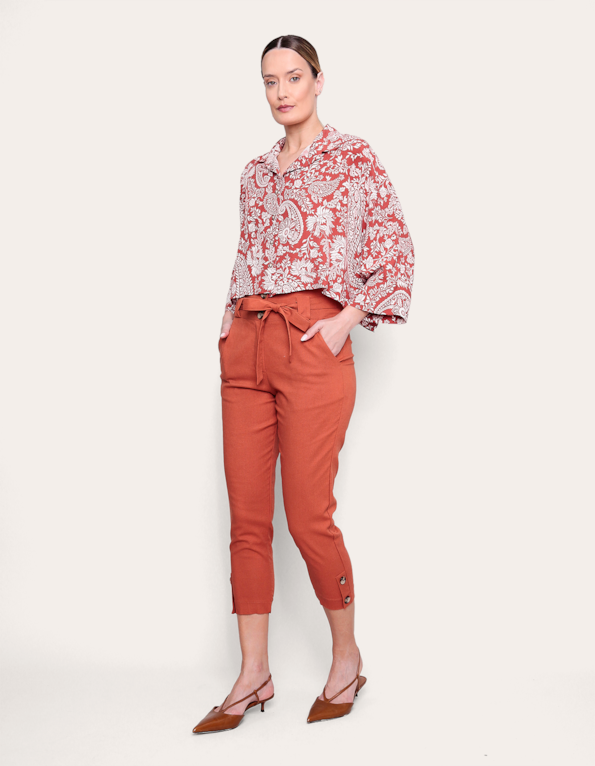calca cropped clochard terracota
