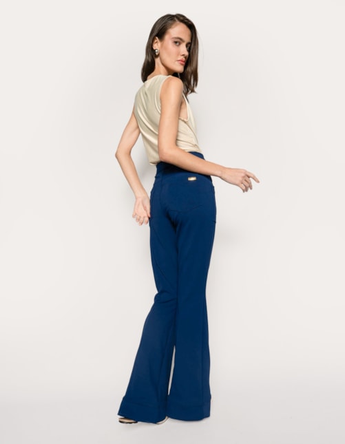 Produto imagem - 4e5ceae4-68bb-4377-97e7-fe36d2c291f1