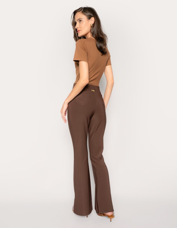 Calça flare malha premium
