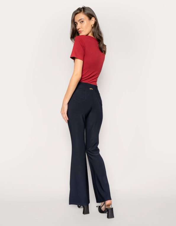 Calça flare malha premium