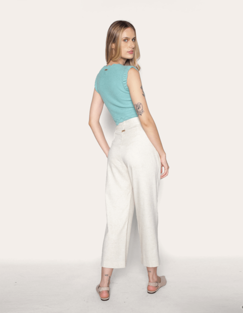 Calça pantacourt alfaiataria Cru