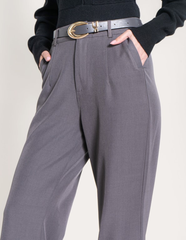 Calça pantalona alfaiataria com cinto