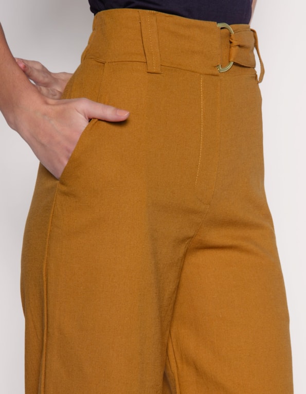 Calça pantalona cinto meia argola