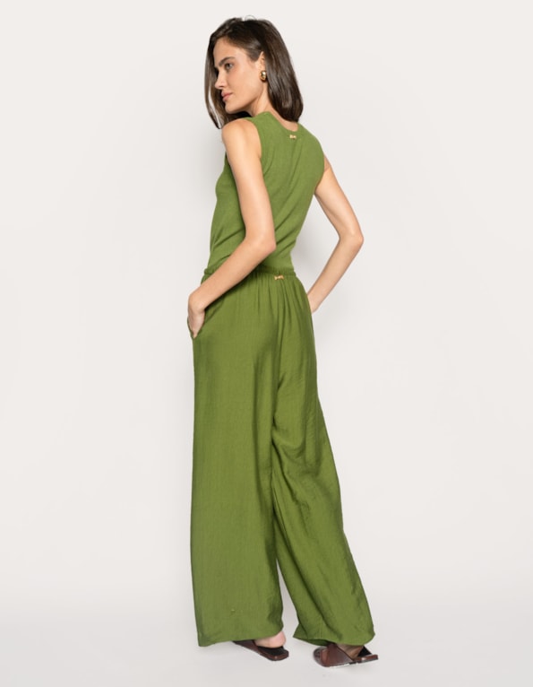 Calça pantalona com amarração