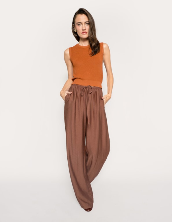 Calça pantalona com amarração