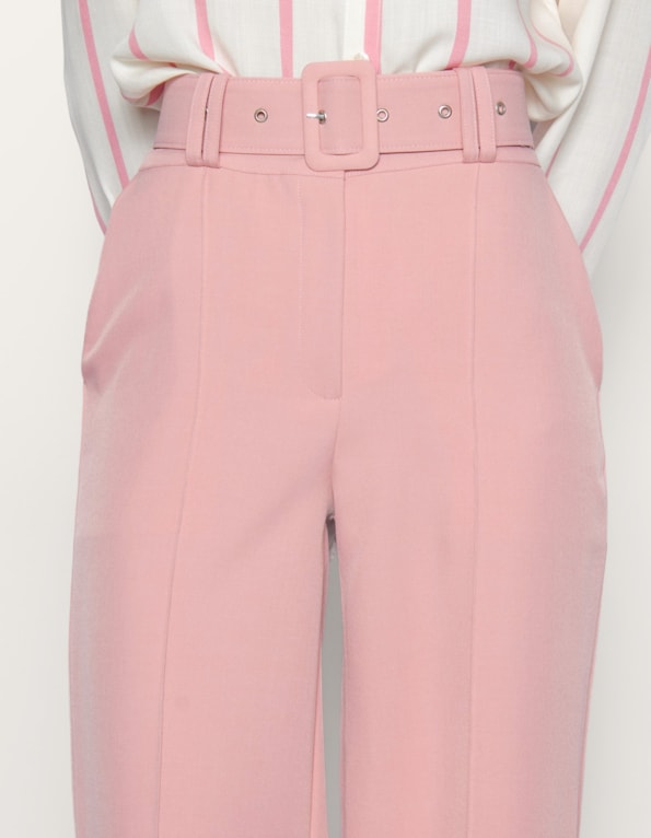 Calça pantalona com cinto e friso frontal Rosa claro