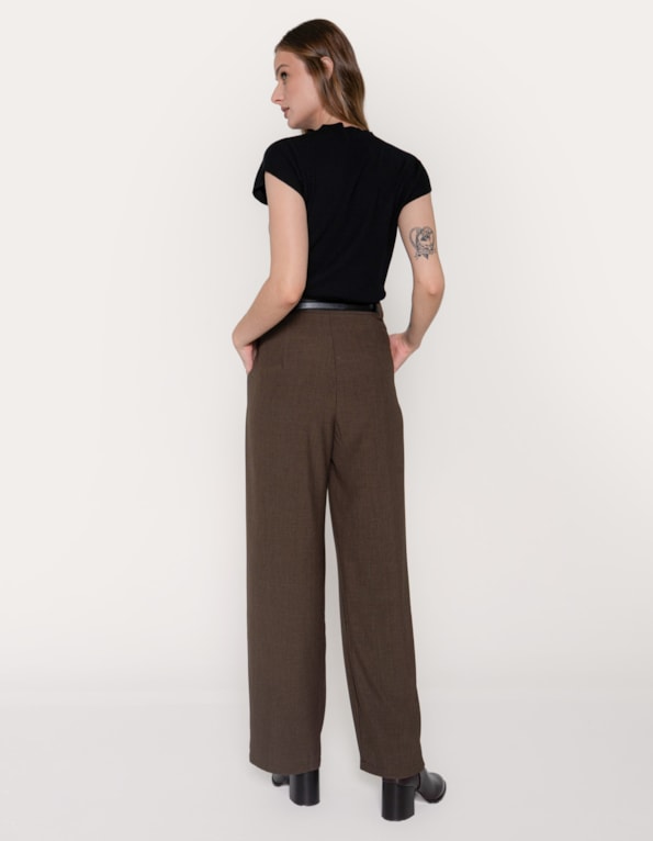 Calça pantalona pregas com cinto