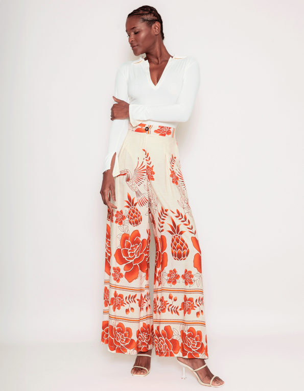 calça wide leg estampada tropical laranja