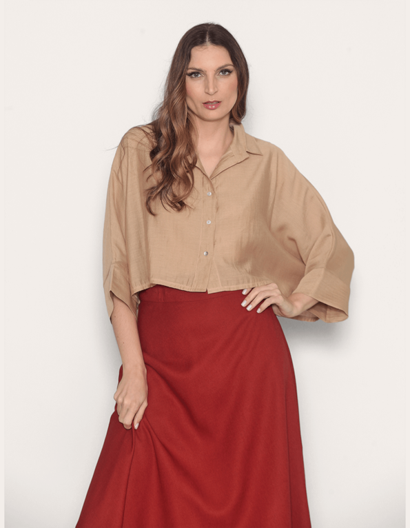 Camisa cropped ampla