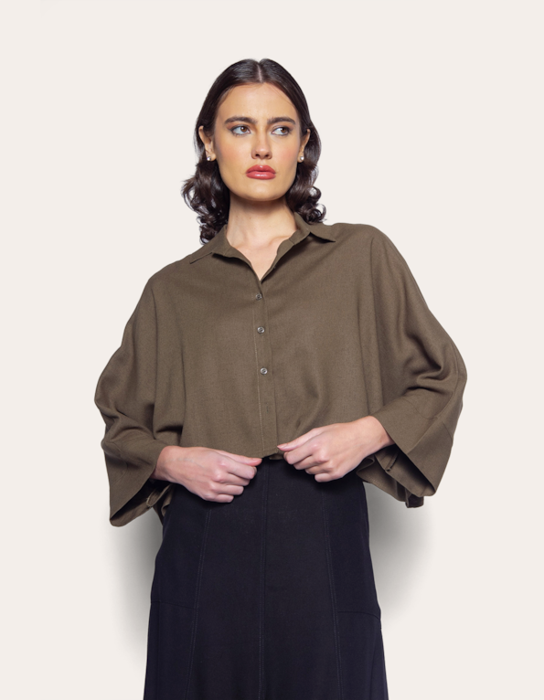 Camisa cropped ampla Verde musgo