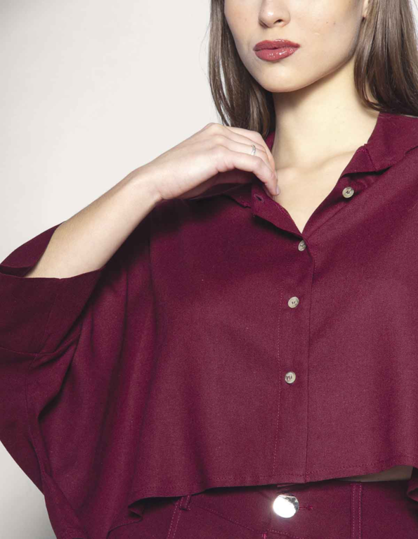 Camisa cropped ampla Vinho escuro