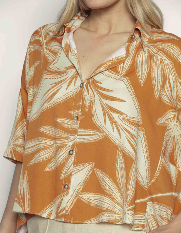 Camisa cropped estampada Laranja medio/amarelo claro