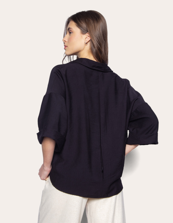 Camisa manga curta ampla Preto