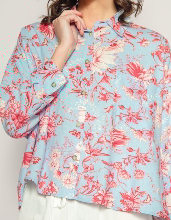 Camisa manga longa ampla linho blend estampada Azul claro/rosa escuro