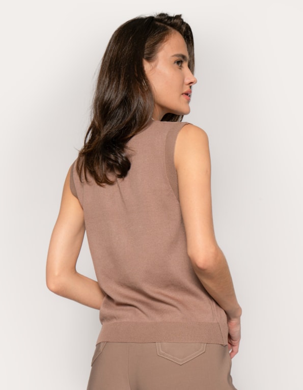 Colete tricot botoes dourados