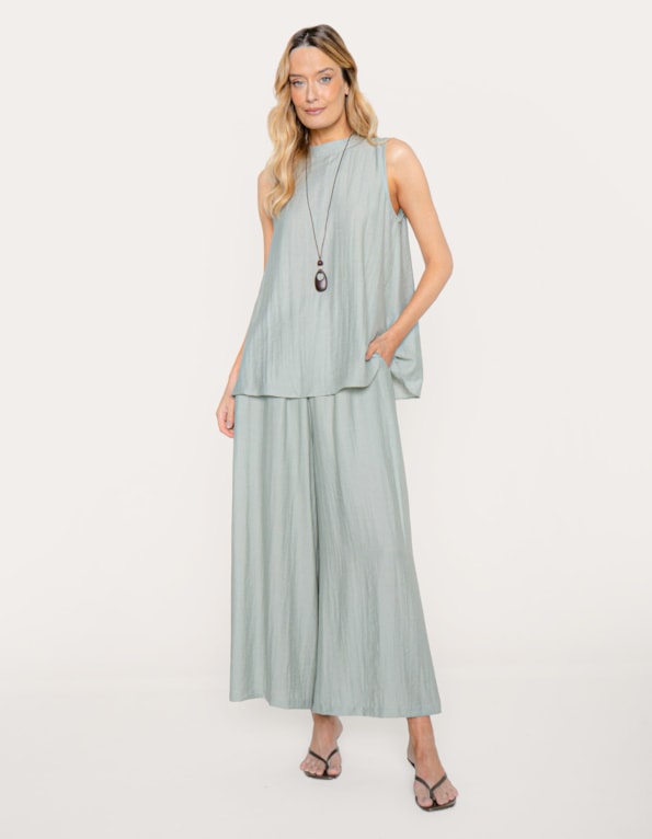 Conj blusa evasê com colar+calça pantacourt  Verde claro