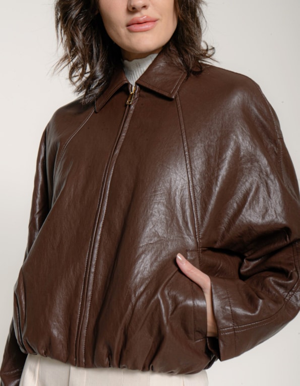 Jaqueta cropped couro eco oversized Marrom escuro