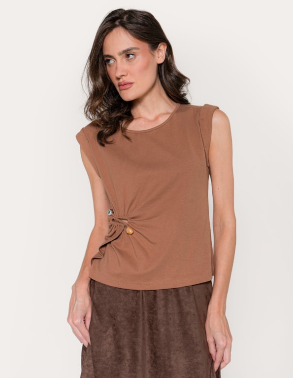 Muscle tee drapeada cut out Marrom