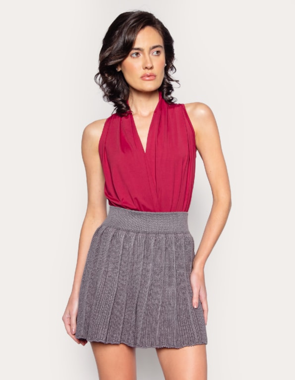 Saia curta tricot plissada tenista
