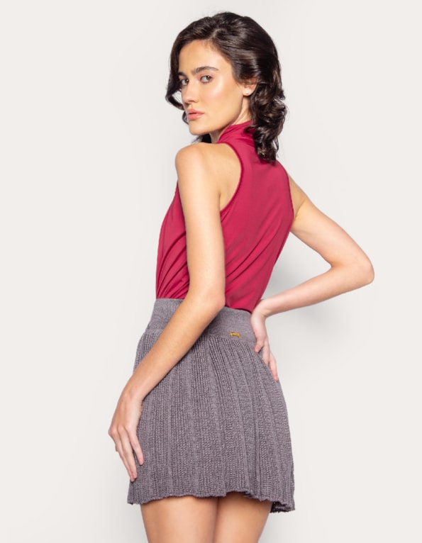 Saia curta tricot plissada tenista