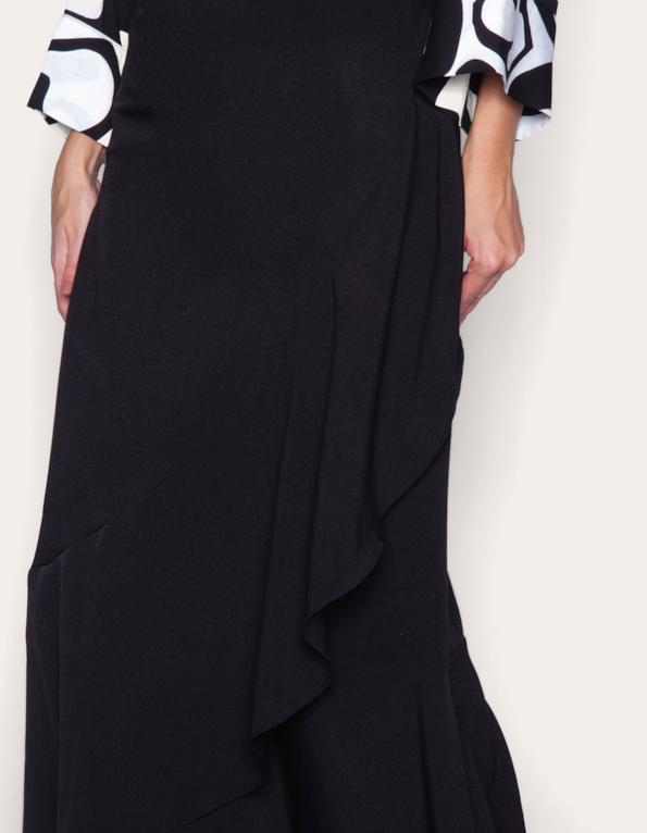 saia longa envelope preto