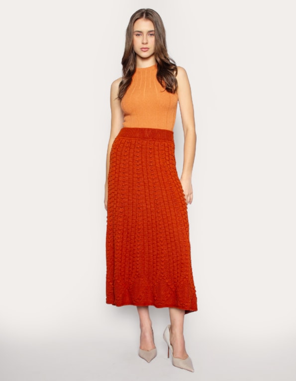 Saia longa tricot relevo
