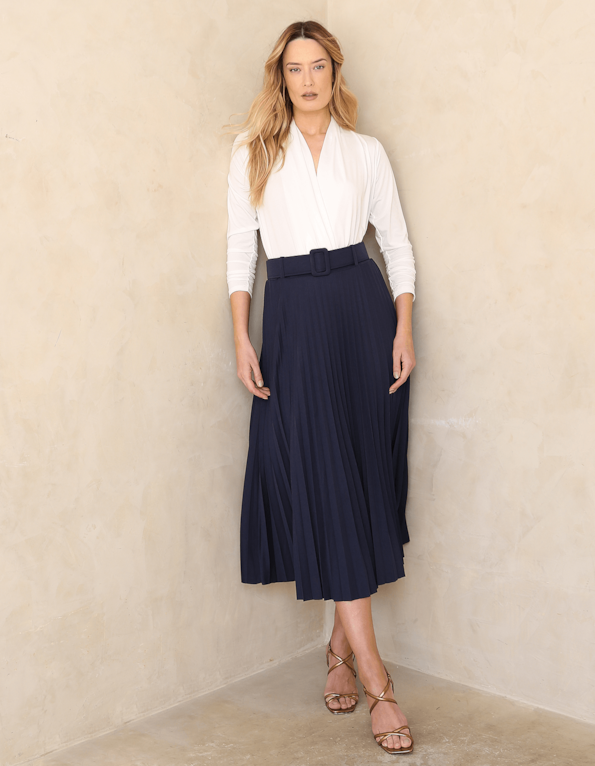 Saia maxi midi plissada com cinto