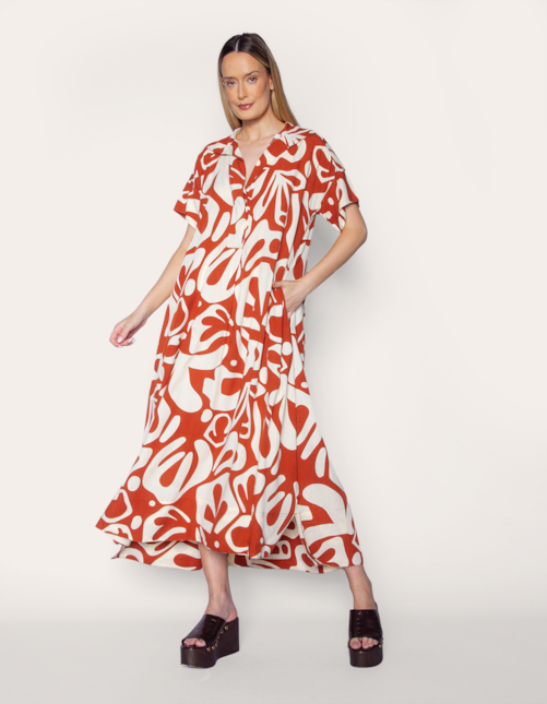 Vestido camisaria longo estampa marrom abstrata