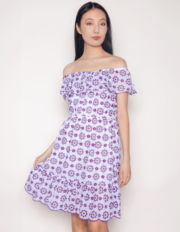 Vestido curto ciganinha laise color