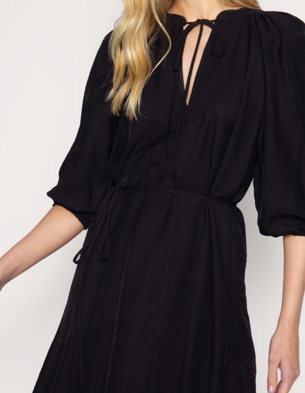 Vestido curto manga bufante Preto