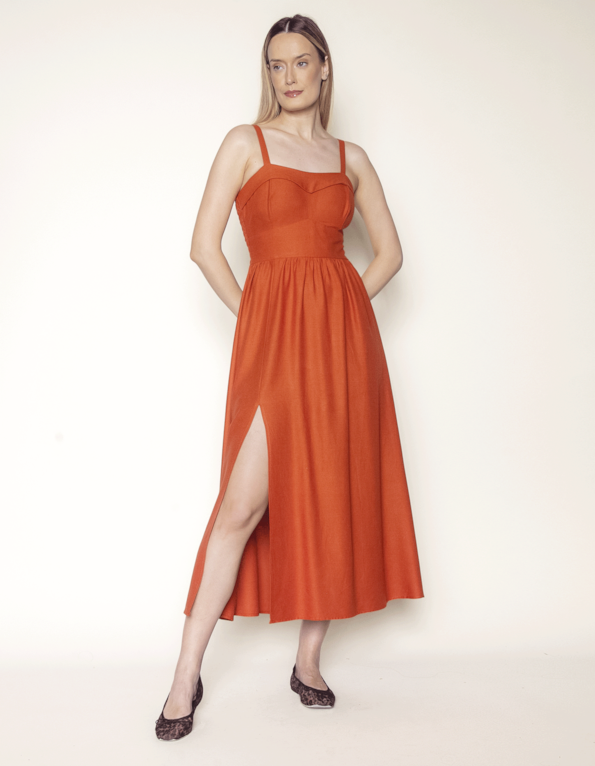 Vestido longo decote princesa caramelo