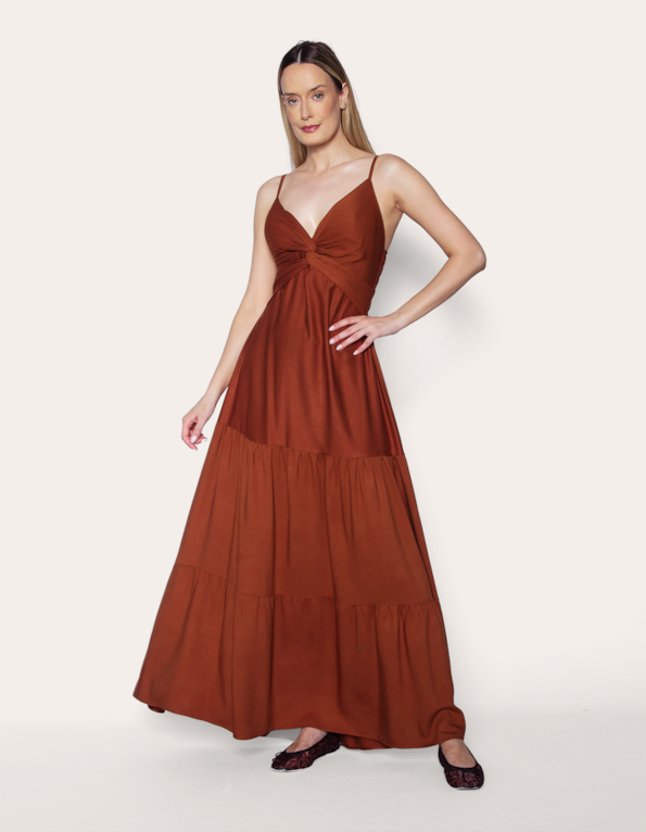Vestido longo decote torcido Caramelo