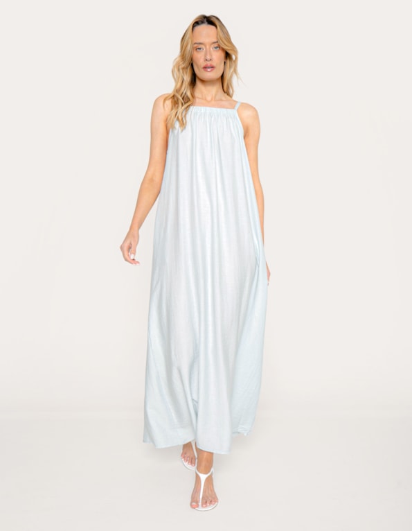 Vestido longo evase amplo  Azul claro