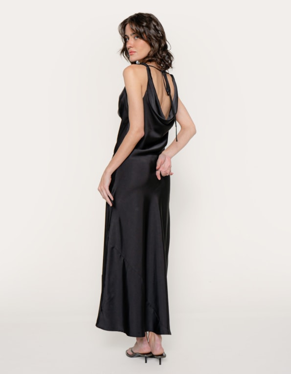 Vestido midi cetim decote degagê Preto